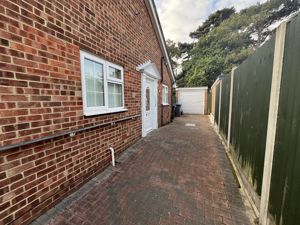 Photo 10- click for photo gallery